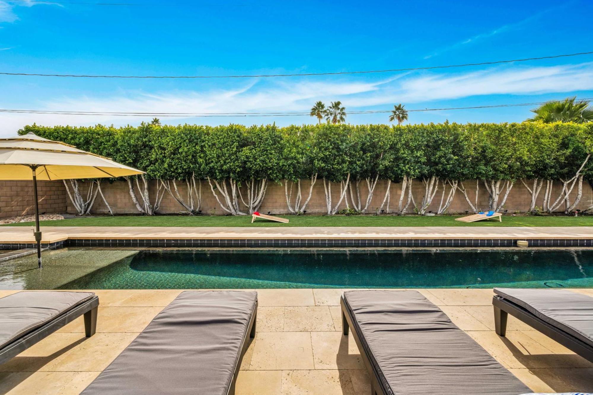 Mid-Century Elegance & Fun In Tahquitz River Estates Palm Springs Exterior photo