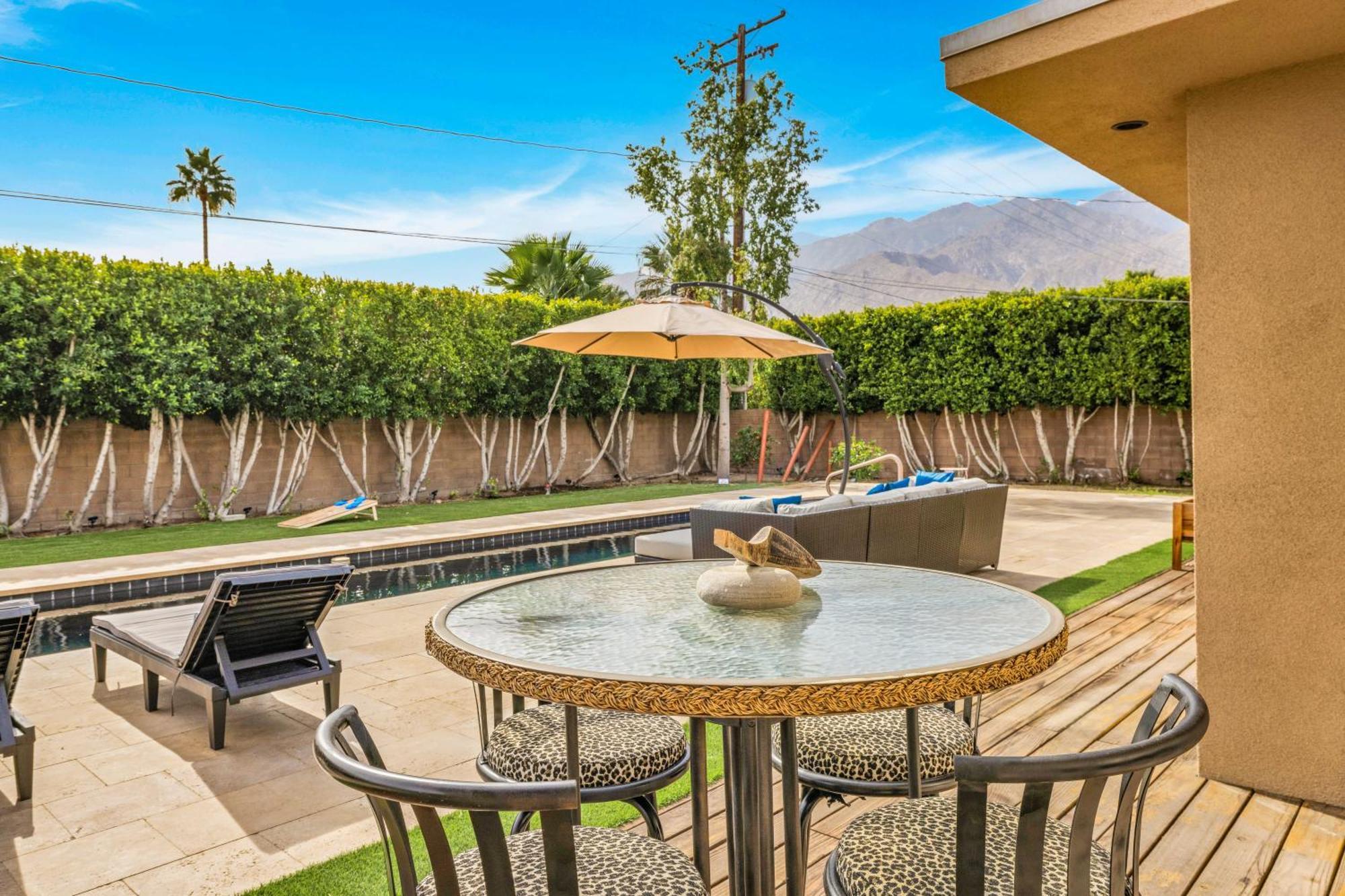 Mid-Century Elegance & Fun In Tahquitz River Estates Palm Springs Exterior photo